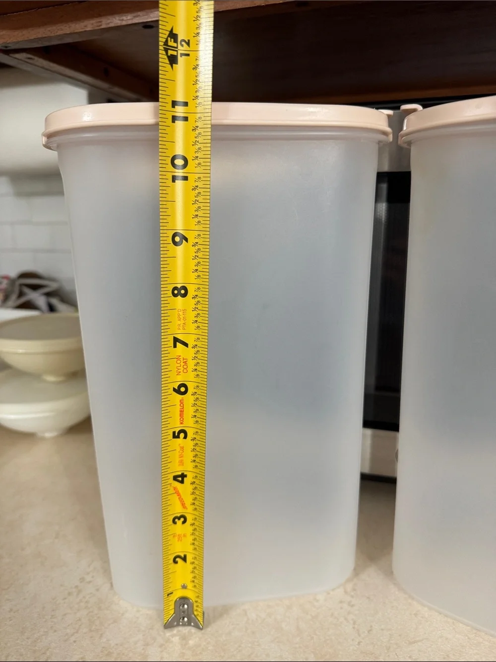 Tupperware pair storage